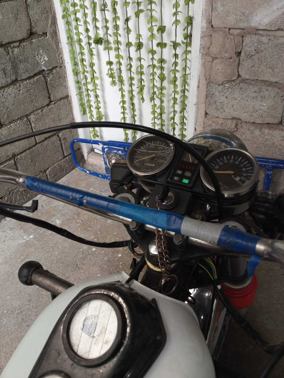 ستوته للبيع موديل ٢٠٢٠ منفيس موجود جاهزه وايرمنيه سلف شغل السعر مليون ٢٠٠ الف ***********
