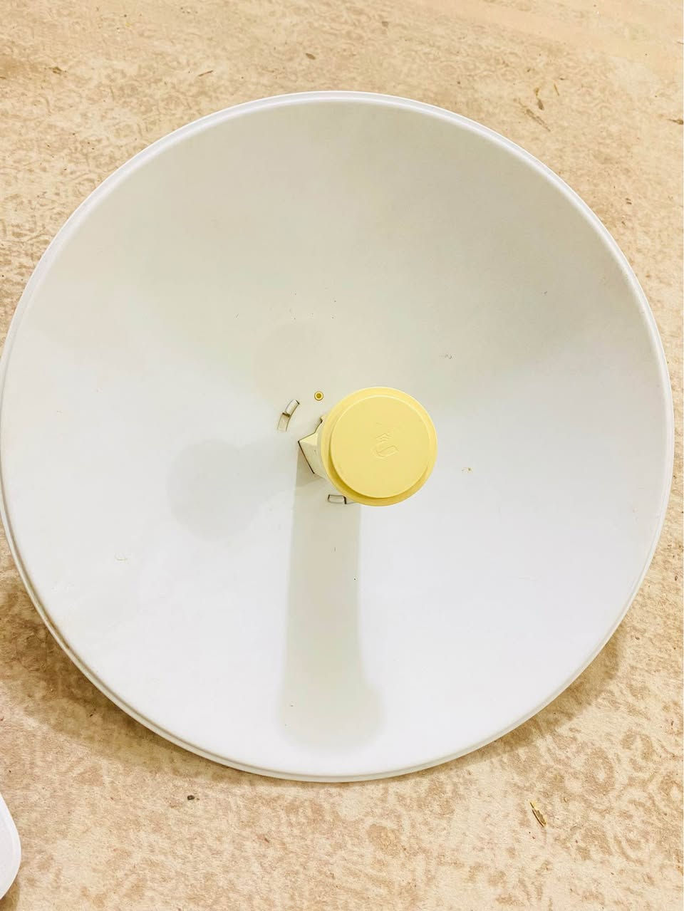 نانو + راوتر  مستخدم 
النانو. 90 الف 
الراوتر 30 الف 
للتواصل *********** عمارة, ميسان
