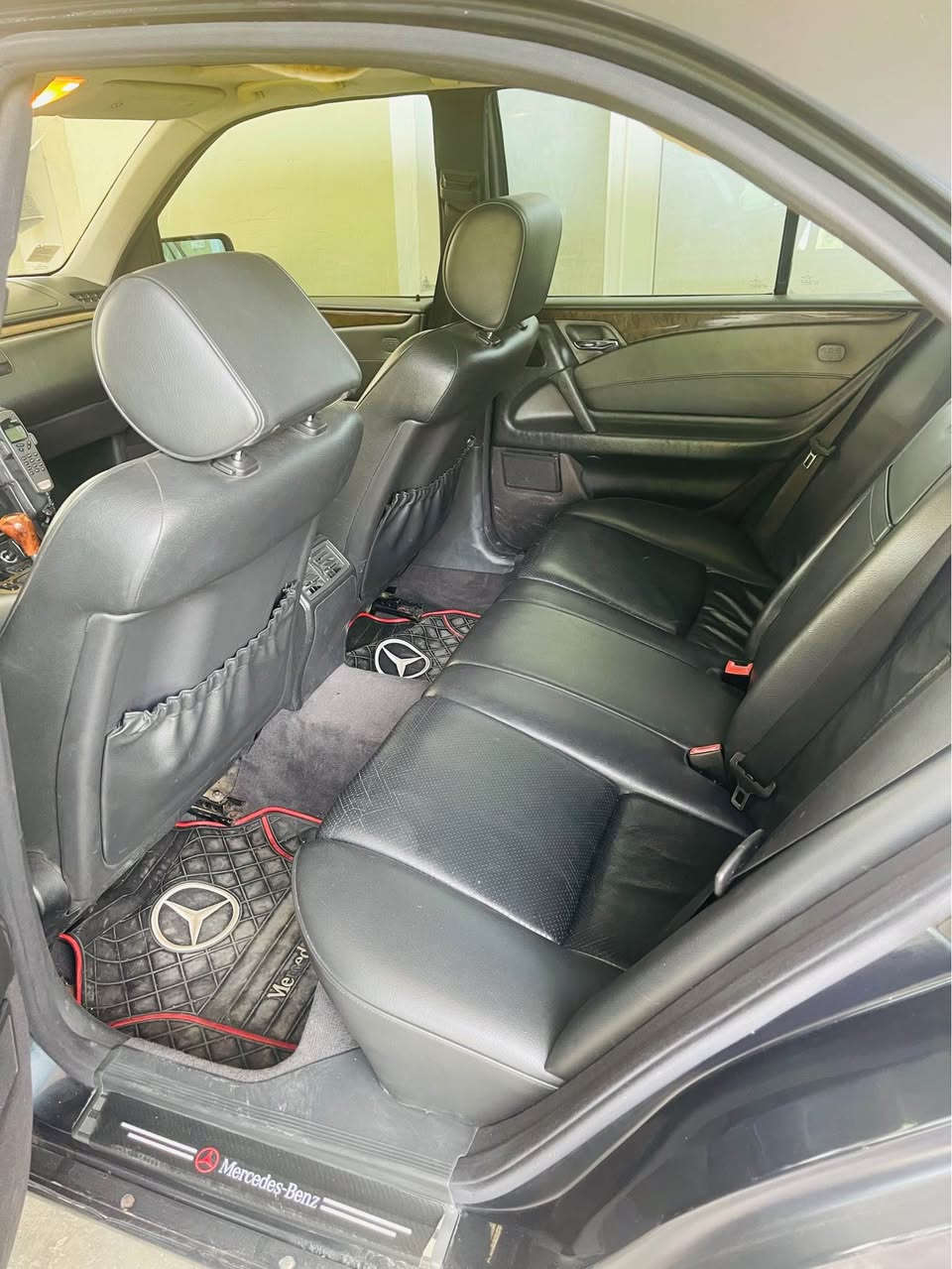 ماسلیس بێنز  1998 AMG E320
گێڕوو مەکینە بە شەرت ،سەیارەکە فوولە سلایت گوشین هیتەر ،گوشین خەزن ، تەبرید بە شەرت ،چوار تاییە ویل تازە بەستراییە ، هەموو شتێکی بە شەرت 
دەعامی لۆ دەعامی ،،سبوخ عام نیە بەس بە عام ئەفرۆشم بەبێ دەعم و لێدران بە شەرتی موسو بڕاوە 
مەنەفێست بە شەرتی مرور ئەسڵی 
نرخ ـ٧٠وەرەقە معامەلەشی تێداییە *********** شقلاوة, أربيل
