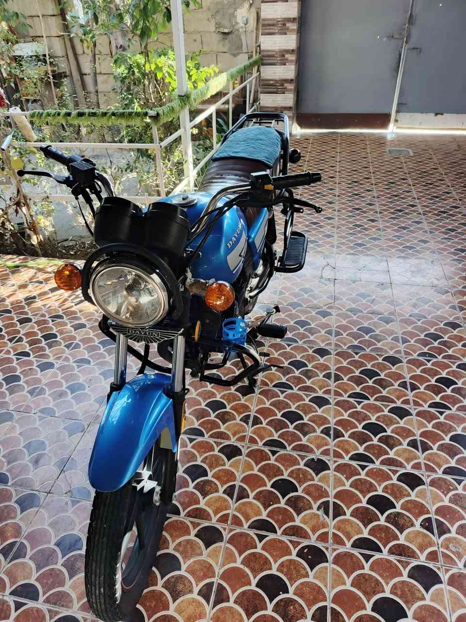 السلام عليكم دراجه دايوان موديل 2022 جديده الدراجه واحلاى من الصوره مكاني 
سده علكايه وسعر1600 وبيها مجال 
***********
