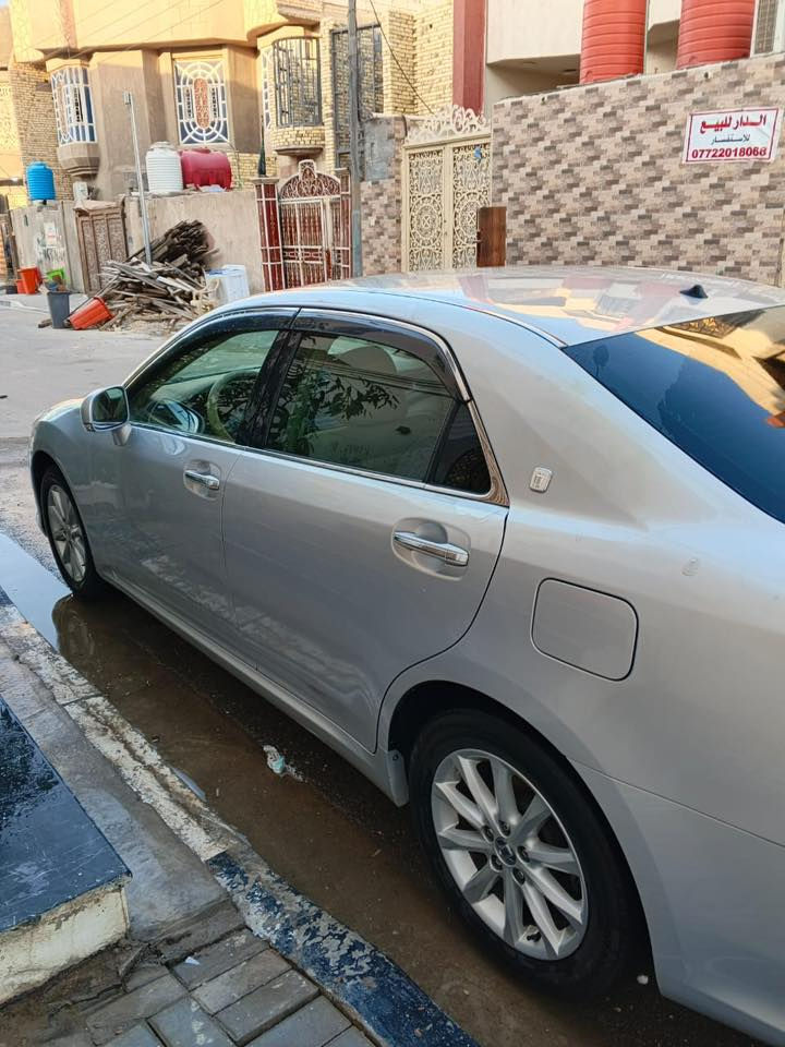 السلام عليكم 
حوتا مديل ١٣ 
فول مواصفات للأخير 
أبواب لمس صندوك لمس 
تخم تاير جديد 
حداديه ١٠٠/١٠٠
كير مكينه كفاله 
محرك ٣٠٠٠ 
٦ بصمات 
السياره كفاله عامه بدون كص 
متومه وكامله 
***********
