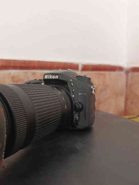 ع بركت الله 

للبيع 
نيكون 7100
مع زوم 300/70
مع عدسه الغنيه عن التعريف 140/18
مع راام 16 كيكا 
مع الشاحنه الاصليه 
للتواصل خاص            السعر 650 او بيها مجال قليل 
توصيل مجاني لجميع المحافظات 
للاستفسار ***********
