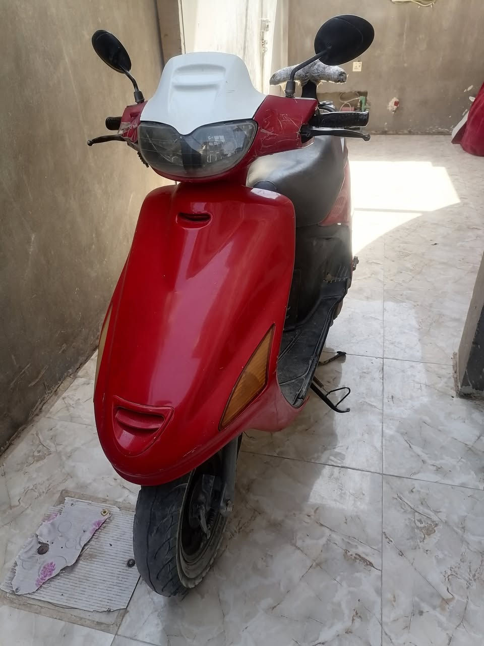 دراجه للبيع قبل اسبوع من كامة 
@كهربائيات كوله شغاله 
هندر قفل استيرن كوله شغال 
وكفرهه تعبان 
***********
