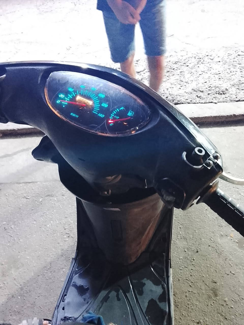 السلام عليكم شباب شلونكم دراجه فريز  كفر اصلي كابريتر اصلي  مكان شارع حيفا يم مستشفى الكرامه دراجه حلوه بمعنى الكلمه وبالعافيه علة ياخذهة السعر 450قفلهة الرقم ***********
