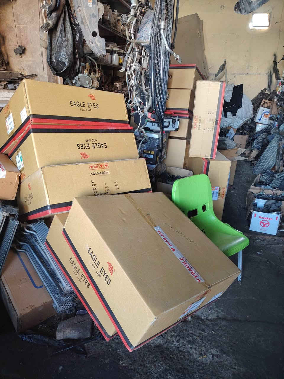 توفر جام لايت سي ٢٠٠ ٢٠١٤... ٢٠١١
بسعر مناسب.... ٦٠ الف ضمان سنة
يتوفر فتح وشد وكبس فرن. 
حله الحي الصناعي مقابل محطة أسد بابل
***********
***********
