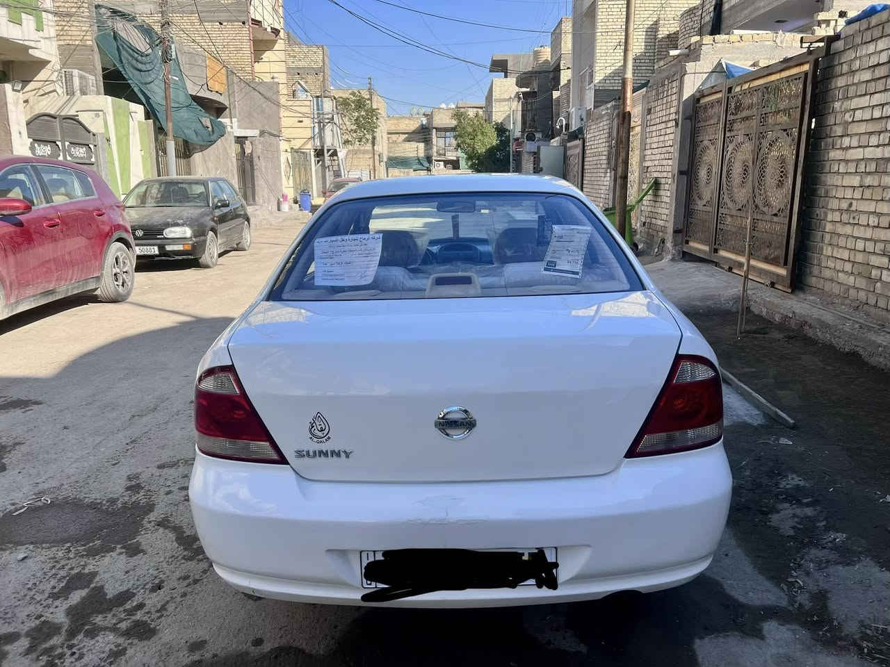 لام عليكم نيسان سني 2012
بيها مكانات صبغ بدون حادث ولا تبديل 
مكفولة من الضربة  والتبديل 
ماشية67 السيارة
سيارة جديدة 
تبريد تخم تاير كهربائيات جديدة
السعر 100ورقة وبيها مجال حك الجية
العنوان بغداد البلديات خلف المصرف 
هـ***********
مامتواجد فيس فقط اتصال أو واتساب
