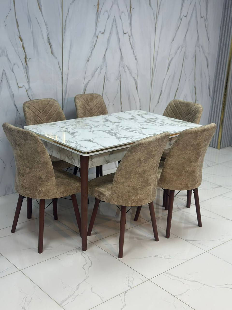 4 كرسي 70 في 110 ينفتح السلايد يصير 130 او 140 سم

ميز طعام ارجل خشب سطح خشب سلايد
6 كرسي 80 في 130 ينفتح السلايد يصير 160 او 170 سم


**إذا كنت صاحب هذا الإعلان وتريد حذفه لأي سبب، رجاءا أرسل رسالة إلى الدعم الفني**