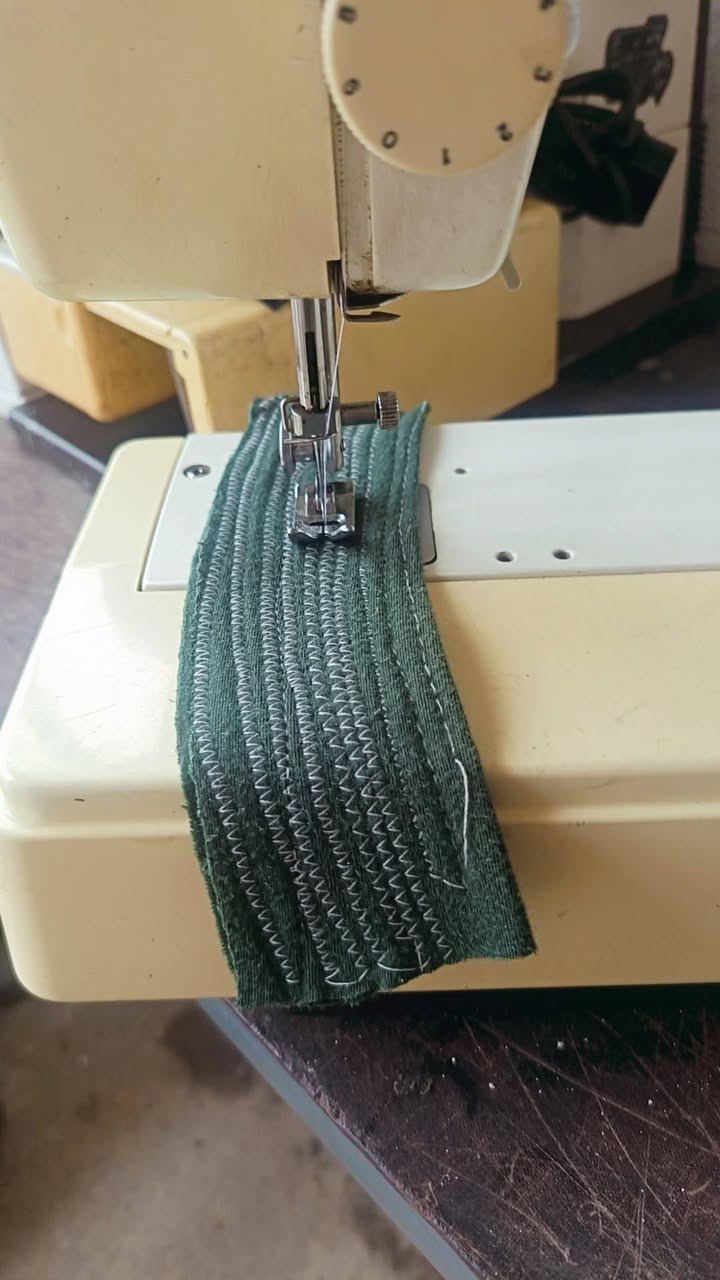 مكينه خياطه وزكزاك جونز اصلي   شرط وضمان سعر 70عنوان موصل كوكجلي


**إذا كنت صاحب هذا الإعلان وتريد حذفه لأي سبب، رجاءا أرسل رسالة إلى الدعم الفني**