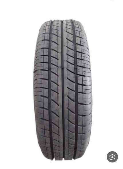 صوره لتوضيح فقط////عندي زوج اطارات حجم 185/70/14 بلاد سياره شيري نضيف سعر زوج 25 الف مكان خانقين ***********
