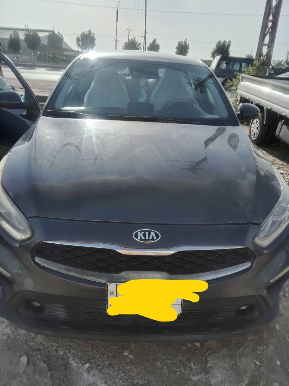 سلام عليكم سياره فورتي رقم بابل موديل ٢١ بسمي حادثه حافه بنيد وربع جاملغ سوناره موجود ماشيه 27 الف مكانه سياره حله رقم هاتف ***********
