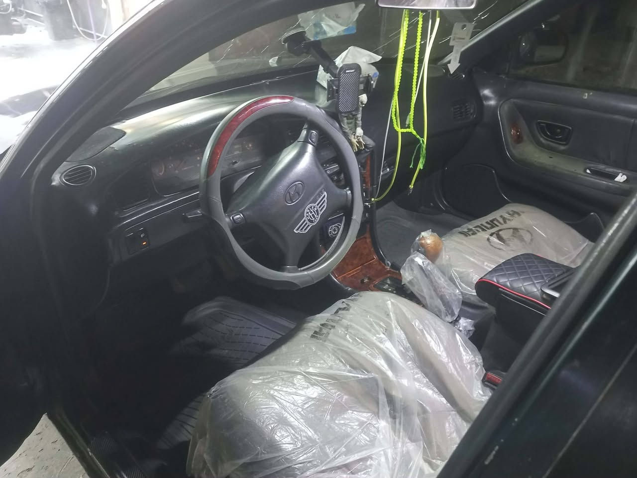 السلام عليكم سياره سوناتا تو موديل 94 رقم ديالى الجديد سنويه جديده كير محرك خير من ضمان تايرات جدد مصبوغة عام نقصها تبريد بس قايش وغاز والسعر مناسب اتصال او خاص متواجد مكانها ديالى ***********
