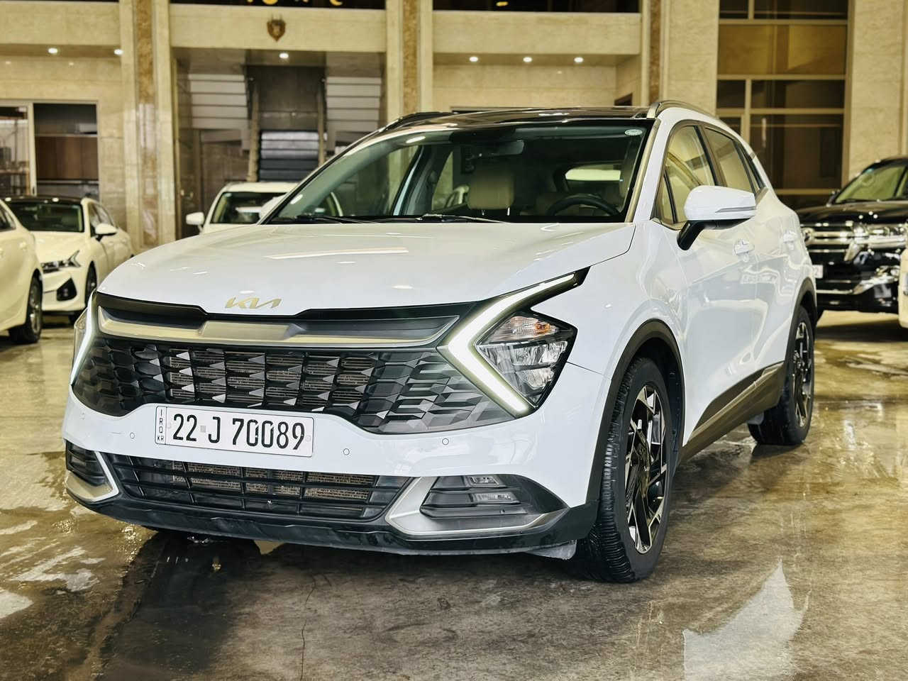 كيا سبورتج 2022
سبورتج موديل 2022
فول مواصفات 1/1
بانوراما
باب خلفي كهرباء
كشنات كهرباء
تدفئة كشنات
تدفئة مقود
مري شفط
كامرة خلفية
بصمة
 اريل نفكيشن
نظام GPS
شاحن وايرليس
حساسات امامية خلفية

عداد المسافة: 98 الف كيلومتر

مكفولة من الصبغ والبارد والتبديل 

لمعرفة السعر الاتصال او واتساب

***********

بغداد البياع مجمع المعارض
