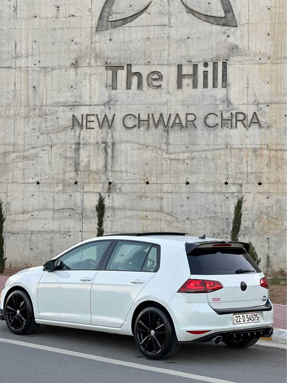 سەرەتا بەناوی خوا گەورە 
گۆڵف TSI 18 turbo 2017  
مواسەفات فول فول 
بەسمە
پانۆراما 
کوشن جلد 
ڕادار 
خەتی جادە 
شاشە گەورە 
کامێرا  
کوشن هیتەر 
دەگا بەسمە 
دەبڵ گێڕ عادی
بلاجکتۆر 
لایت عەدەسە 
لایت ئۆتۆ
ئۆتۆ ستۆپ 
تحدید سرعە
‏‎سوكان ڤۆلیۆم و ئاوێنە ھیتەر
‏‎حەساسی دواوە
‏‎
بەس سنوقی بۆیاخە 
٢ پەڵە بچوک ساردی هەیە سەر قەوسی چەمەلەغە کان 
پێشی کەپسە بێ ئێرباگ 

‏‎گێڕ و مەكینە بێعەیب 
تەقەوڕەقەی نیە 
بەردی سالۆنسا و کارەبایات و گێڕ و مەکینە بەشەرت نەکراوە تەوە  
سەنەوی تا ٢٠٣٠ تازەیە 
ناونيشان سليماني
نرخ ١٢٥ ورقە و ماجالێکی کەم  
ژمارە تەلەفون/  ١٨١٨ ١٩٨ ٠٧٧٠ 📞 السليمانية, العراق
