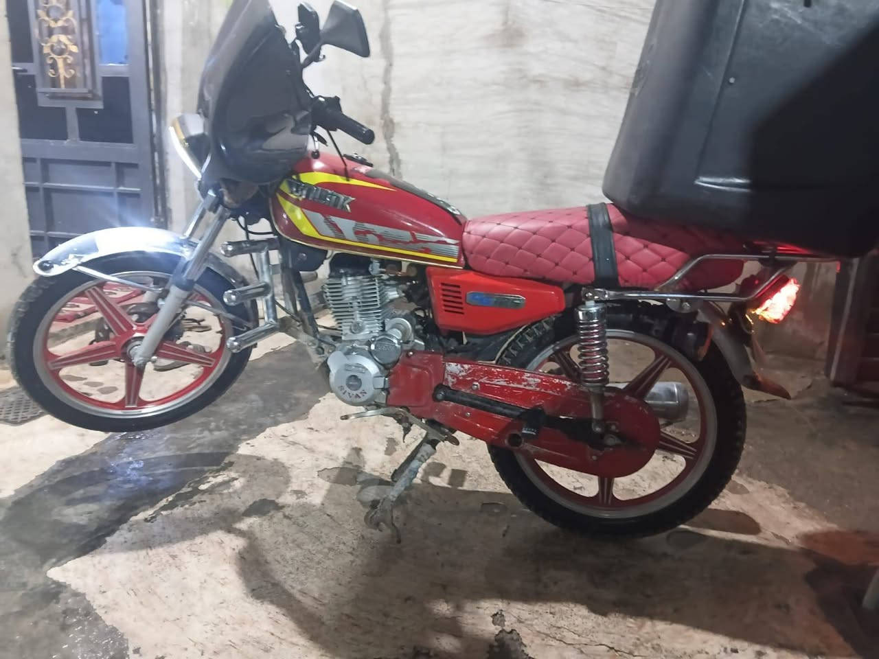 السلام عليكم دراجه يراني 5 كير موديل 21 دراجه كامله على اخر حبايه كل نقص مابيه كله شغال كهربائيت سلف بريك مامي خالفي شغال مابيه كل نقص مكينه مجفته جديد خير من الله شلعه معدل كامله بدون وراق كفاله اكفلك شتريد اني حاضر  سعر 550 المكان فلوجه ازركيه مستعجل


**إذا كنت صاحب هذا الإعلان وتريد حذفه لأي سبب، رجاءا أرسل رسالة إلى الدعم الفني**