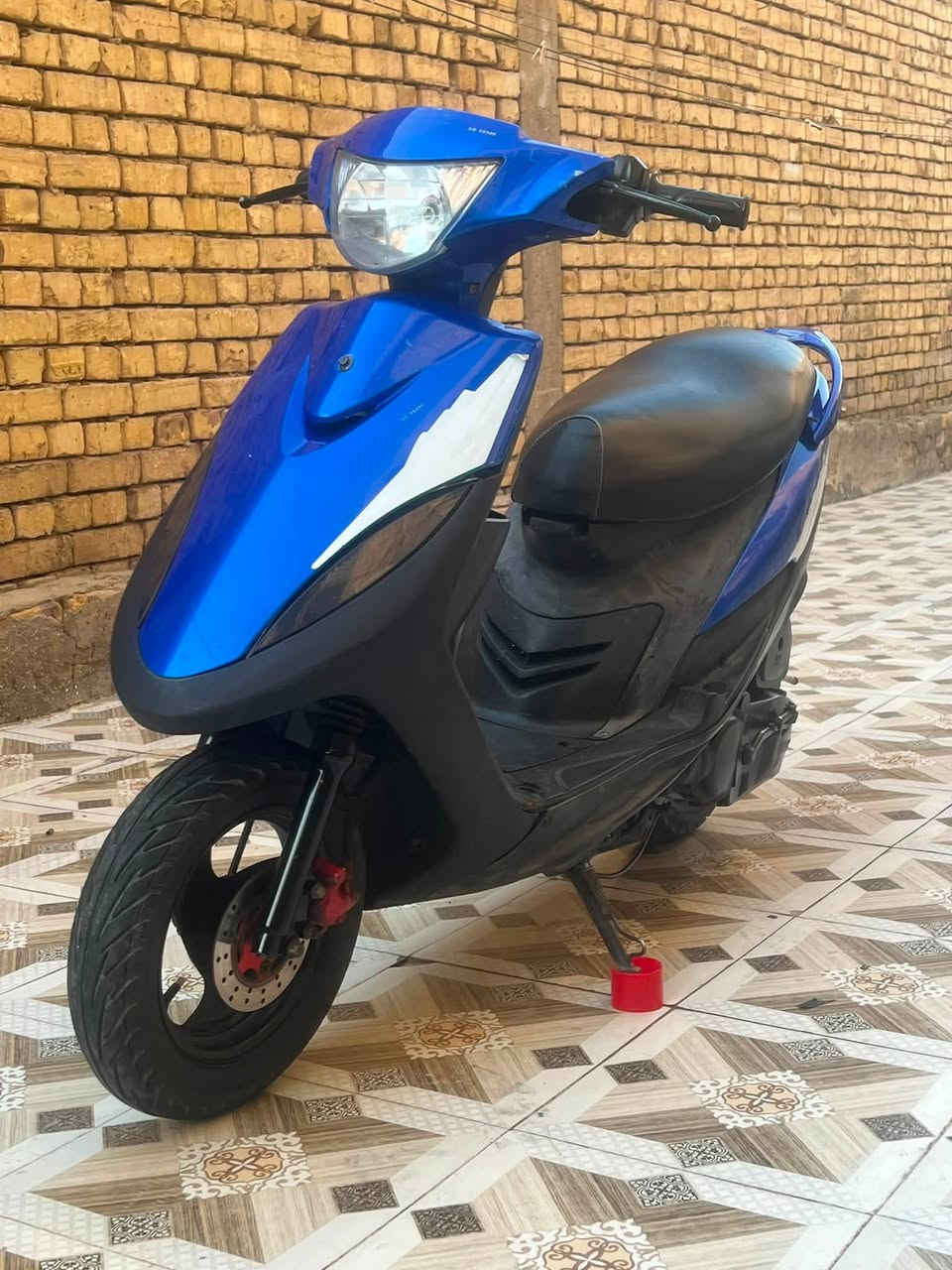 ‏سلام عليكم دراجة للبيع ماكس عدلة الدراجة شوفت عينك نظيفة حيل دراجة مفتوحة بس ولفات مكينتها نعومة شلعه￼ ومعدل دراجة خير من الله مكان ديوانية مركز كهربائيات شغالة كلها ما ناقصها أي شيء السعر 550 وبيها مجال حق الجيل ‭***********‬ دراجة كفر ختم واحد هي والسويدات ￼￼
