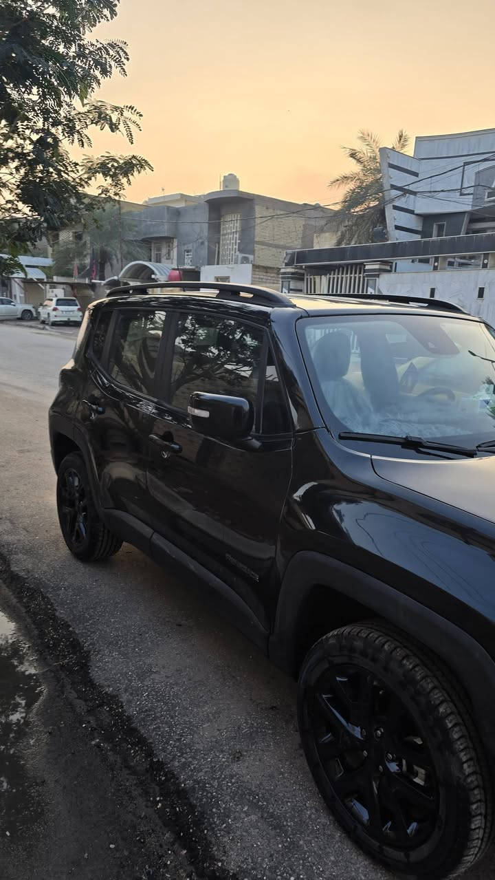 السلام عليكم..
بيع مستعجل جدا بسبب ظروف 
جيب رينجيد 2023 
رقمها بغداد 
للبيع بسعر 133 قفلل مكاني نجف 
***********
