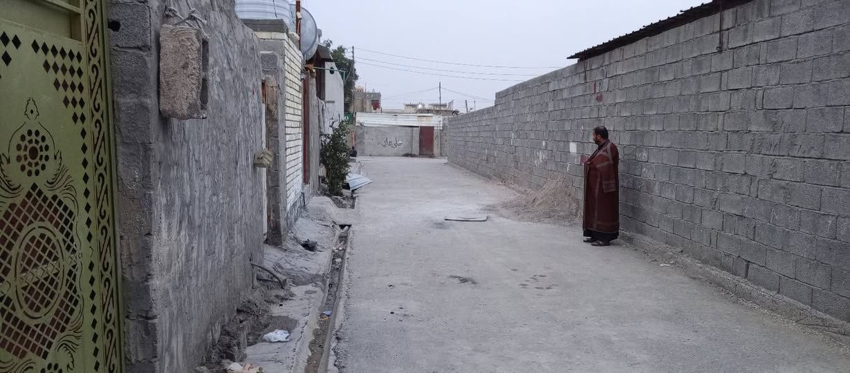 سلام عليكم ورحمه الله وبركاته موجود بيت للبيع رايده 24مليون بي قرفه واحد صاره مطبخ تواليت حمام مساحه 100متره عنوان بغداد المعامل عماري قطاع 6شارع شارع صوره موجود مجاري كهرباء ماي هاذا رقم اني بل خدمه مسعجل علا بيعته ***********موجود وتساب
