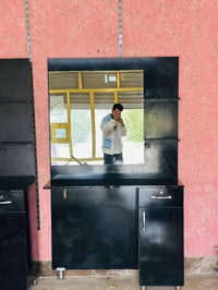 رمادي سجاريه • ميز حلاقه عدد2 • اسود نضيفات