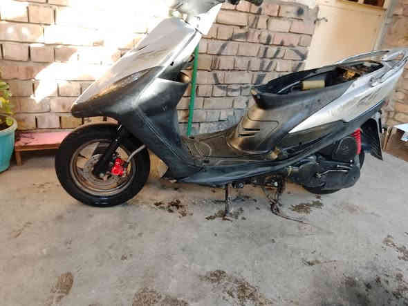 السلام عليكم دراجة ماكس عدلة دراجة كفالة جديدة حيل مابيهة ولا نقص كاملة سلف هندر ابكل وقت دبل اشارة لايت دراجة جديد كابريتر ابلادي كلهة ابلادية معدل 120☘️ السعر 550 وبيهة مجال المكان بغداد فلكت حي النصر الرقم ***********
