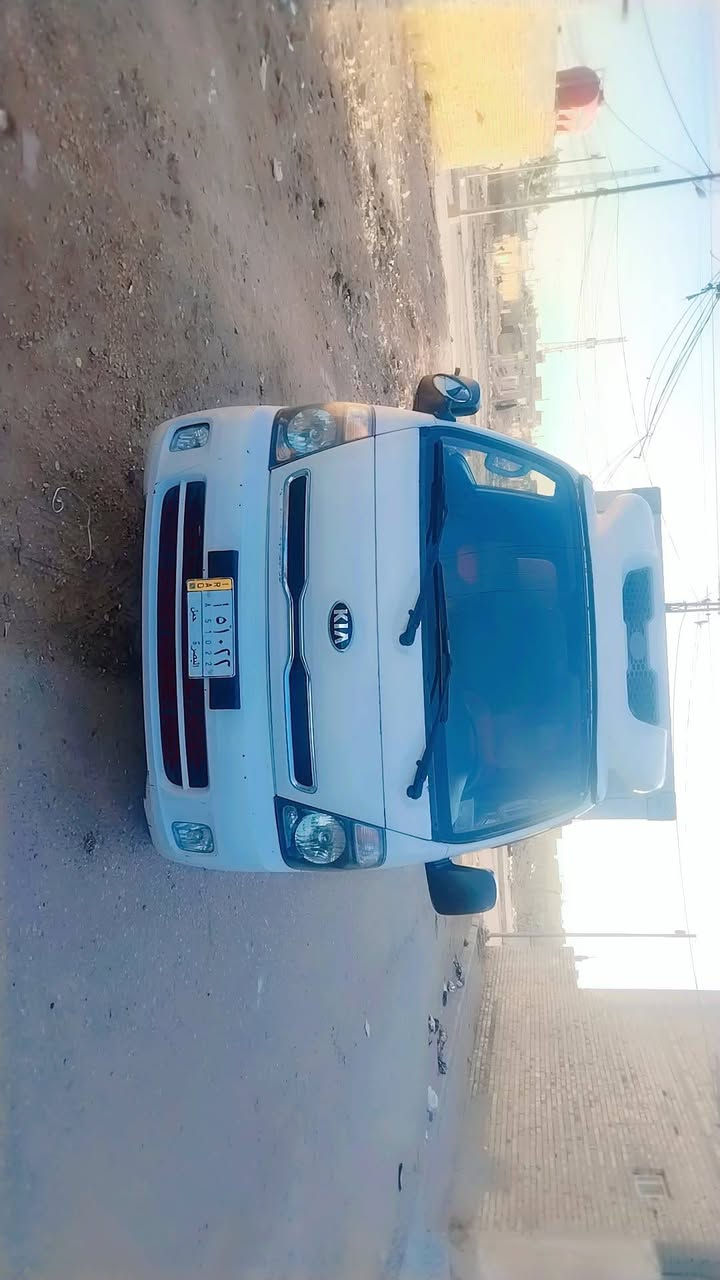 سلام عليكم،، كيا براد 16
1رقم بصره
2 بسمي 
3تخم تاير 
4صدر حداديه 
5منظومه تبريد 
6كير اوتوماتيك 
7 سياره جاهزه معنا الكلمه 
الســـــــــــعر 160.وبيهه مجال 
         ***********
