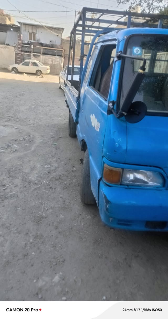 سياره موديل 1996 سنويه جديده السعر 42 بيه مجال *********** العلوان بغداد حي ور
