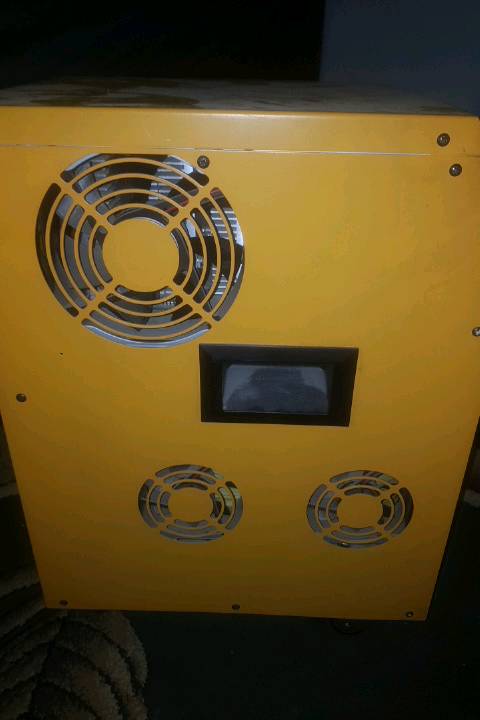 عاكسة جديدة غير مستعملة العنوان حي العامل شارع ٣٠ السعر ٣٥٠ الف 