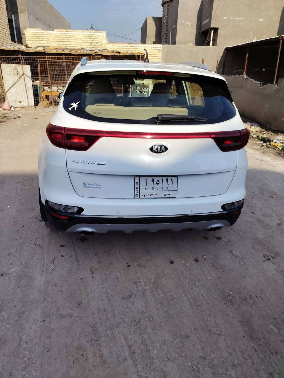 السلام عليكم سبورتج خليجيه 20 رقم بابل باسمي السعر 176 وبيها مجال قليل ماشيه 77  مواصفات ناس تحكم جهتين مثبت سرعه جير ماكينه تبريد تخم تاير جاهز العنوان باب المحاويل ناحيه الامام تفاصيل اكثر اتصال ***********
