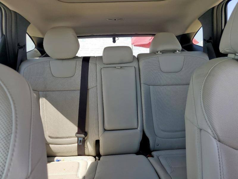 توسان فول مواصفاتً للاخير
موديل2024ماشيه 19بدون رقم تترقم جميع المحافظات 
الحادث دعاميه اماميه وتعديل براد خشم البنيد 
المواصفات 
1بصمه تشغيل 
2بانوراما 
3 بصمه ابواب ذكيه من تقترب تفتح
4شاشه كبيره لمس
5 اربع كامرات  
6 شفتات ستيرن
7اشاير مري 
8 تحكمات فول 
9 انضمه قيادة 
10 مانع تصادم امامي
11 قيادة اليه وخروج عن المسار 
12 رادرات خلفيه
13 كشنات كهرباء
14 شاحن واير ليس 
15 تدفئه كشنات
16اوتو هولد 
17 زنون عالي ناصي 
18 تشغيل لكاميرات من الزر
19اطفاء ذاتي بل ازدحام 
20 دمام صوت 
21صندوك كهرباء 
22 محرك 2500
23 لدات نهاري 
24 منافذ يو اس بي
25 مرايه عاكسه للضوء 
26اناره داخليه ابيض 
27ويل كب كبير
28دشبول ايباد
29تمشي سياره بل ريمونت 
30 تشغيل عن بعد  
31تبريد كشنات 
32حساس امامي عدد 6
33حساس خلفي عدد6
34تدفئه ستيرن 
35تشغيل كاميرا بل دشبول ويا لاشاره
وباقي المواصفات ماتخضرني وبل عافيه علئ المشتري مقدما للستفسار ***********
السعر 210
