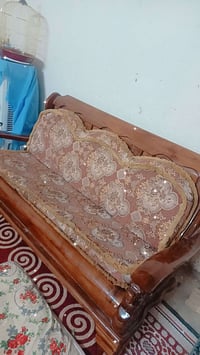 تخم زان • أصلي • كنب