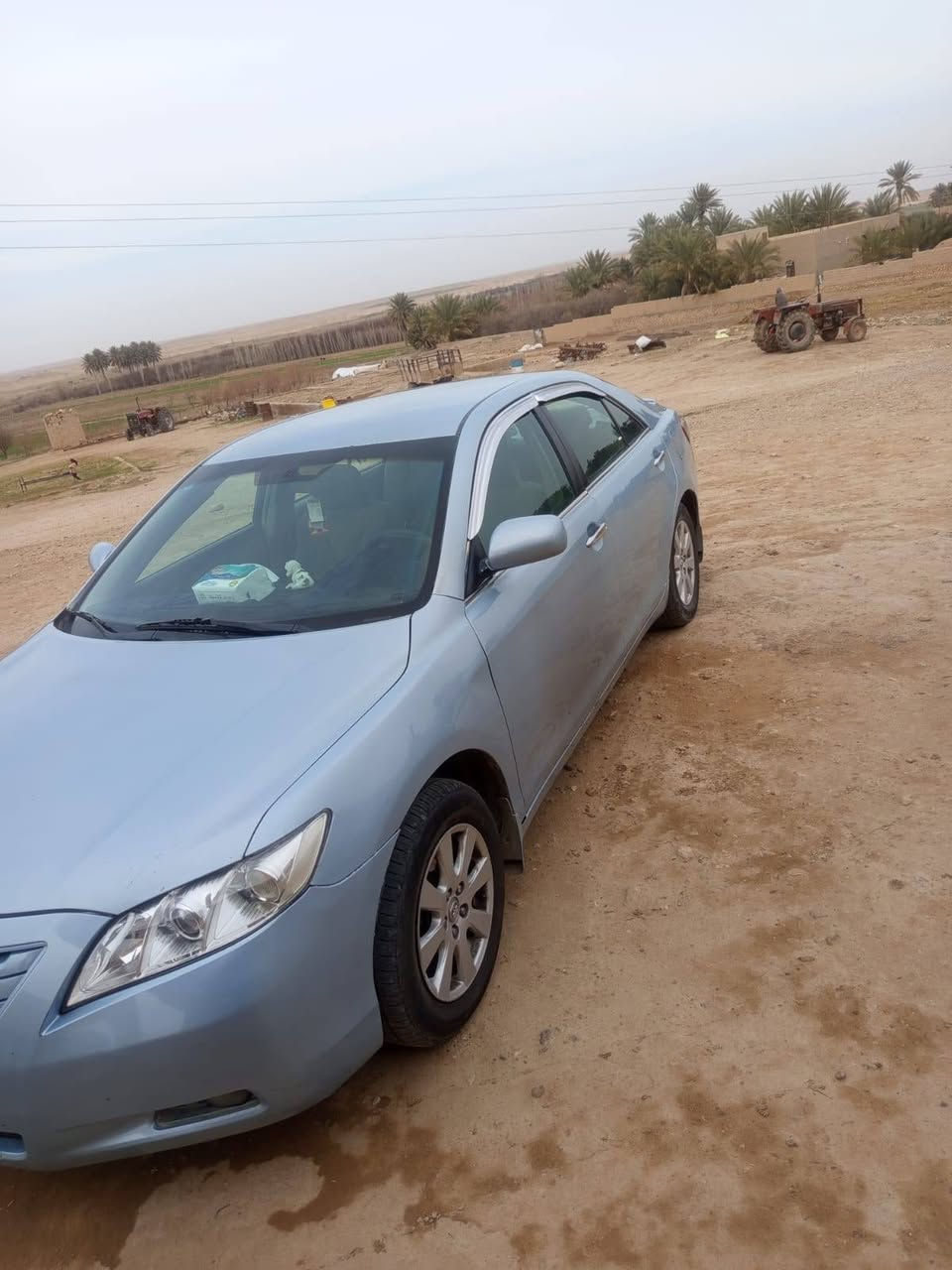 السلام عليكم كامري للبيع 2007 بيه ثلاث قطع صبغ السعر 110 وبيه مجال ***********
