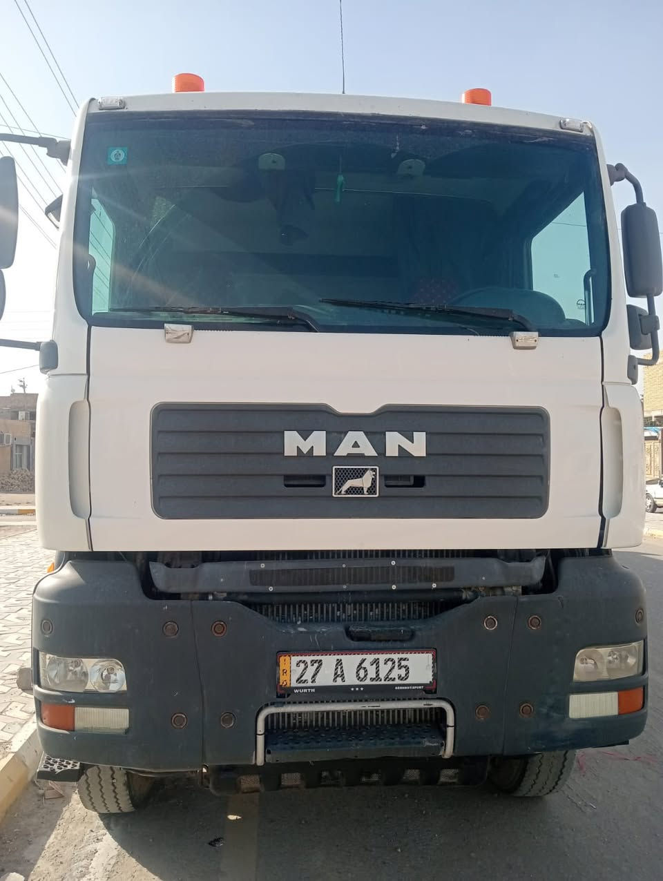 السلام عليكم مان موديل 2008 مكان ذي قار السيارة نظيفة جداً الاتصال علئ هاذا الرقم ***********
