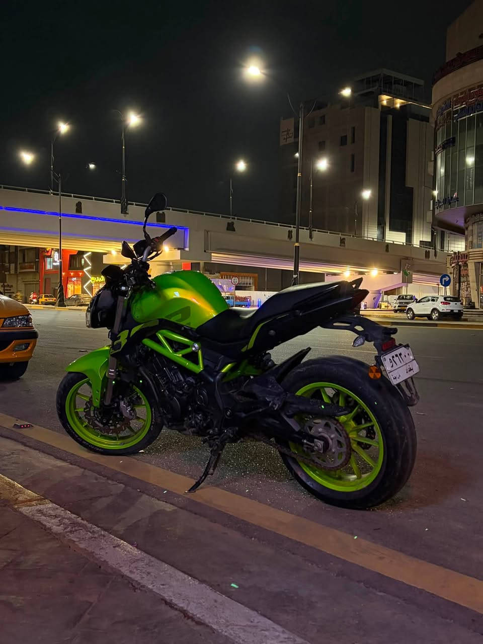 بنلي 302 tnt مرقم بغداد ماشيه ٢٣ الف  للبيع
***********

