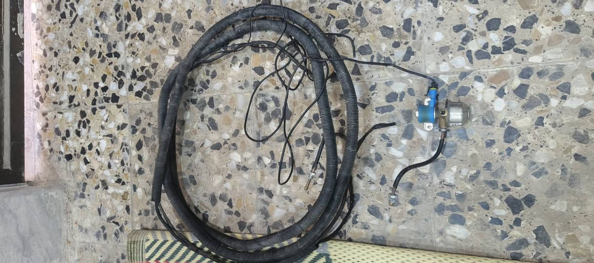 السلام عليكم
منظومه غاز ايطالي 🇮🇹
مكفوله من كلشي عقل نوزلات ضفيرة كله شركه 4 سلندر 
المنظومه مستخدمه فقط 3 اشهر
المنظومه اكفله تروح من يمي بس اتشدهة غير هاي ميحتاجله شي  
السعر 300 وبيه مجال 
***********
