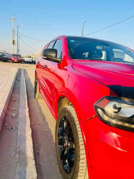 السلام عليكم ورحمة الله وبركاته . للبيع دوج دورنكو موديل 2019 وارد امريكي محرك 6 سلندر 3600cc السيارة فول مواصفات عدا الفتحة ضررها ( بيبان اثنين صبغ باب السائق وباب خلف السائق والبنيد هم مصبوغ والجاملغ من صفحة الصدر مبدل بلادي وصورة السونار وياها ) السيارة ماشية 96 الف ميل السيارة رقمها بغداد تحويل ثاني يوم مكان السيارة الكوت السعر (23 الف دولار) 230 ورقة 
ملاحظة : اني مكلف بالنشر فقط السيارة مو الي هذا رقم صاحب السيارة (***********)
