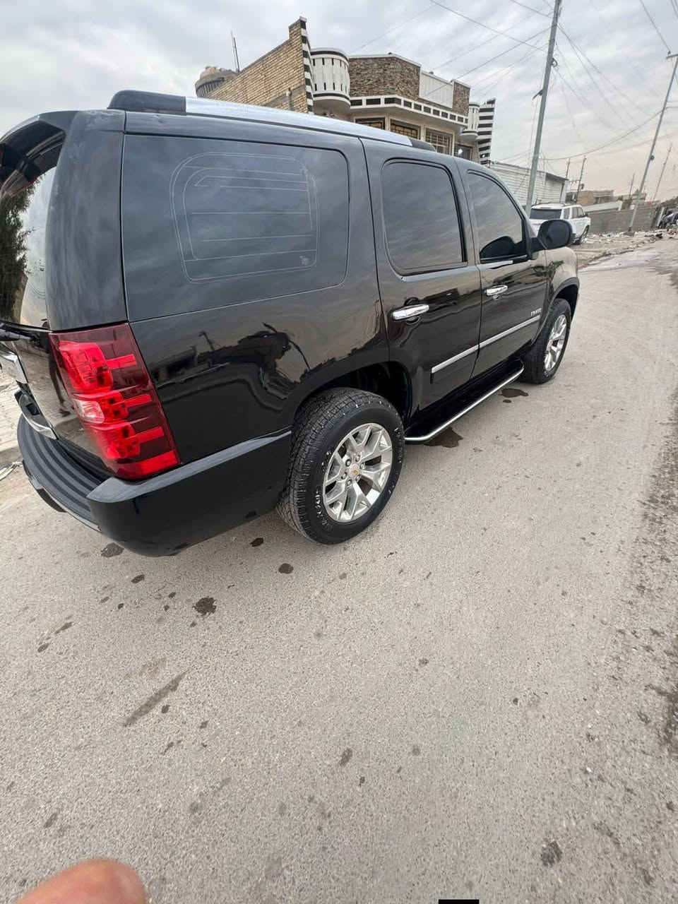 شوفرليت تاهو أدوات  نضافه فول
كص قماره
دخول جديد
الموديل: 2009 
المواصفات 
LTZ  فول فول 
مقاعد جلد 
داخل عسلي 
ويل كب كروم 
20
دلعه كهربائيه 
———————————
أدوات أدوات ادوات
———————————
السعر 83وبيها  مجال 
البيع فقط بدون مراوس 
اي استفسار لتصال
***********
‏‪***********‬‏
مكان السياره بغدااد

