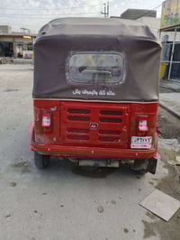 تكتك لبيع 18شهر 11مكينه 20مكاني شعب حي البساتين 07714754494