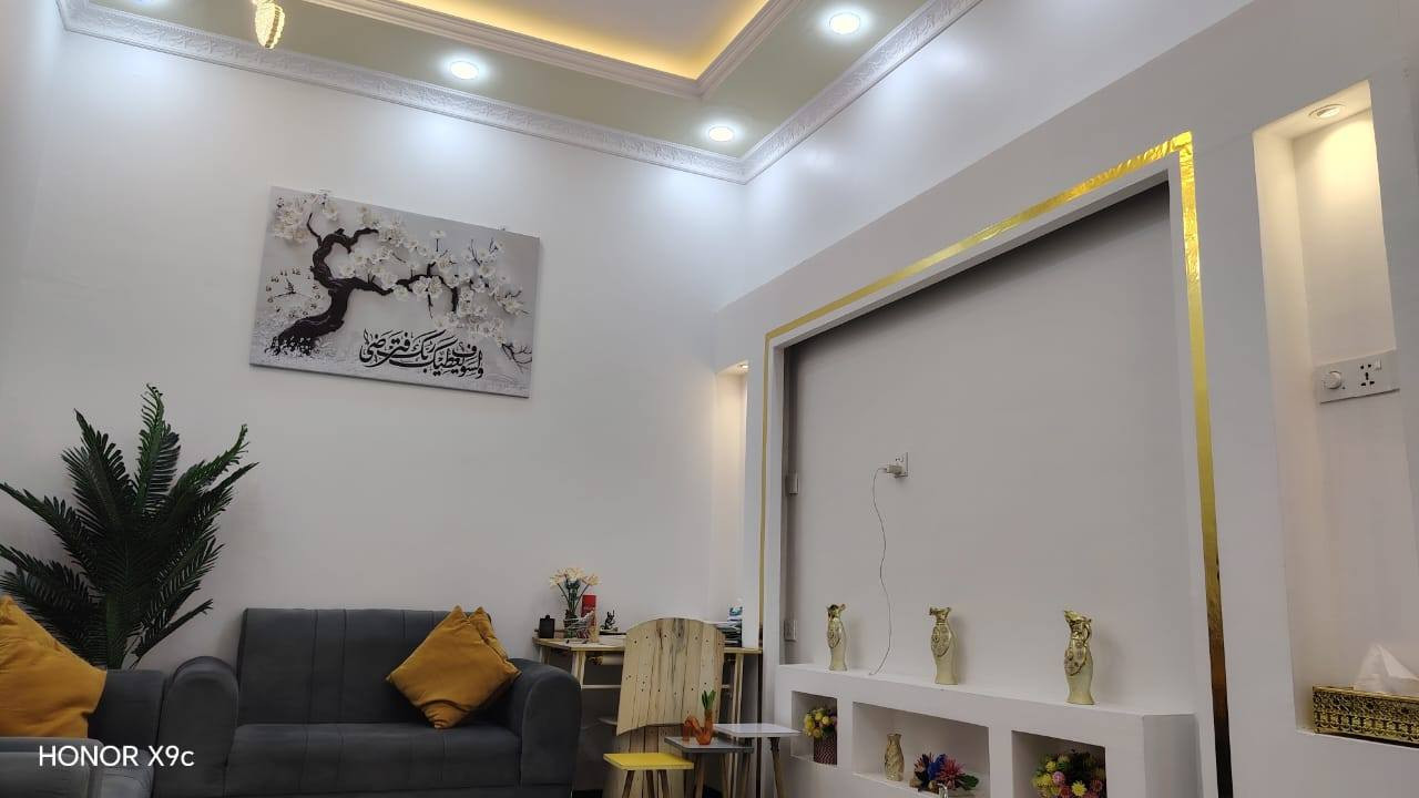 ياالله اسعد الله اوقاتكم بكل خير احبتي
علمان ان #المنزل يباع عله طريق #المبادره

او البيع نقدآ 

يتوفر دار سكن طابو ملك صرف عرصه

#المساحه ١٢٥ متر

#يتكون من #غرفتين منام#وصاله #وديوان #وصاله ومطبخ وصحيات #وكراج سياره وحديقه واسعه

وكافه الخدمات متوفره يمك تبليط بل باب

#العنوان البصره ابي الخصيب #كوت الحمداني قرب #المحكمه الجديده

كلش قريب عله طريق الخارجي بصره فاو

غرفه جوه وصاله وديوان ومطبخ وصحيات داخليه وخارجيه

وغرفه بل طابق الثاني

بناء كله #طابوك بل كامل

#السعر المطلوب ١٤٠ مليون قابل للتفاوض بين المالك والمشتري

#للاستفساراكثر تصال 

***********

***********
