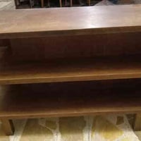 ميز  تلفزيون او بوفيه صغيرة صاج قديم للاستفسار الاتصال على 07754830802...
