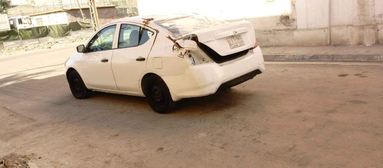 سلام عليكم لبيع نيسان فيرسا موديل ٢٠١٦ رقم ذي قار تحويل مباشرسعرهه٥٥ وبيهه مجال بسيط شغاله وتمشي بيهه حادث مثل صور مكان سياره بغداد استفسار ***********
