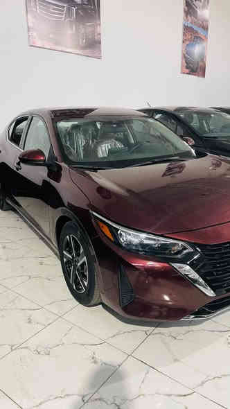 🚗✨ للبيع | نيسان سنترا 2024 SV ✨🚗

📍 وارد أمريكي
📉 ممشى قليل جداً: 19,000 ميل فقط
13900$ السعر•وبيهامجال بسيط
✅ بدون شواصي
✅ بدون دواخل
✅ بدون إيرباكات
✅ صبغ جمالي فقط (جاملغ يمين + باب سائق)

🔥 المواصفات:
 • داخل جلد لون جملي فاخر ونظيف
 • شاشة لمس 8 إنج مع Apple CarPlay & Android Auto
 • بصمة دخول وتشغيل (Keyless)
 • كاميرا خلفية + حساسات
 • مثبت سرعة
 • ستيرنج مالتيميديا
 • إضاءات LED
 • ناشرات ضوئية بالأبواب ✨
 • اقتصادية جداً بالبنزين مع وضعية Eco

🚘 سيارة نادرة، نظيفة، ومليانة مواصفات حلوة 👌
جاهزة للاستخدام بدون مصاريف إضافية ✅
3N1AB8CV6RY246383•الشاصي 
(ملاحظة مكان السيارة دهوك )
للتواصل ***********
