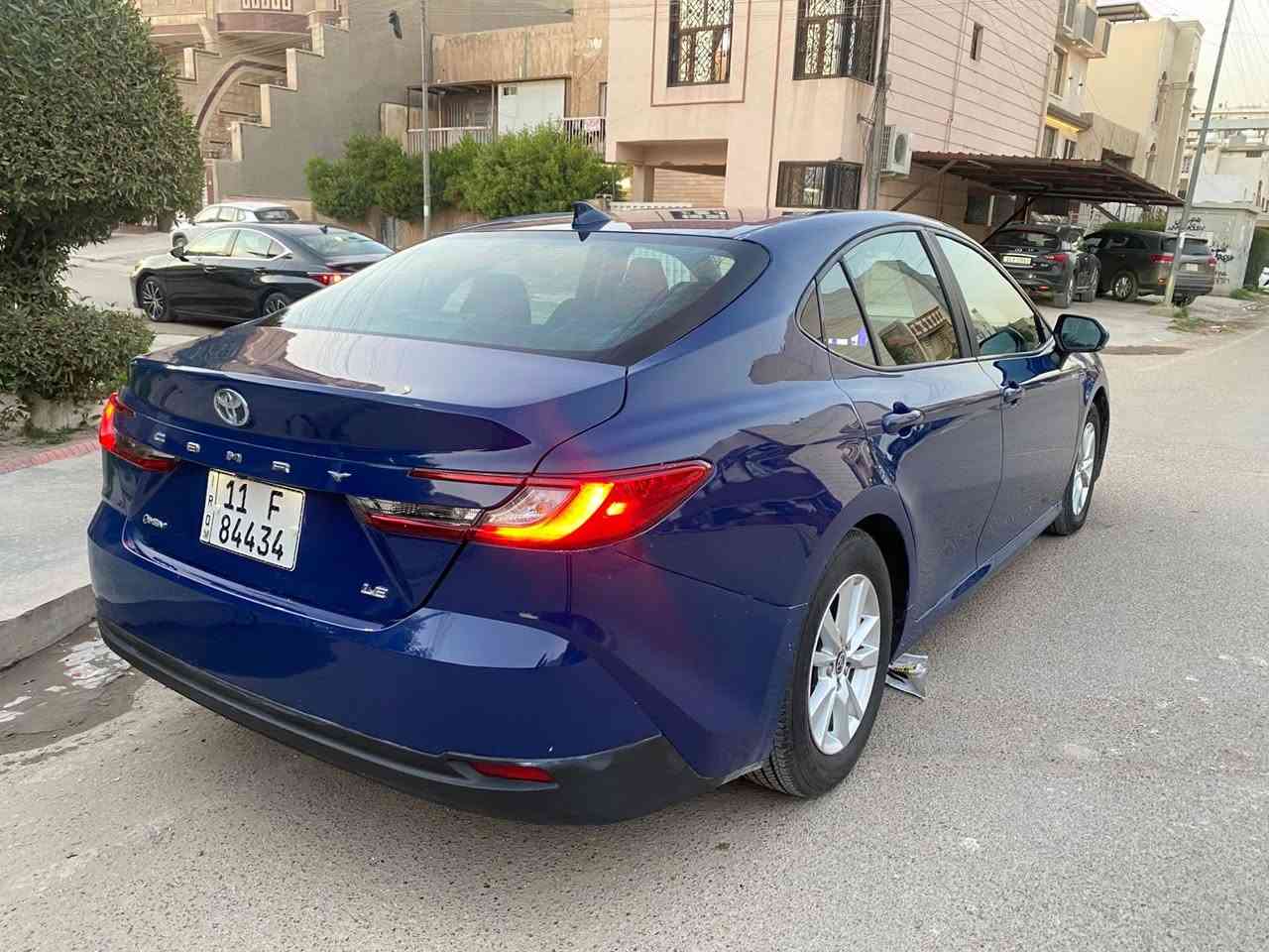 السلام عليكم 
كامري LE 2025 هايبرد
مواصفاتها معروفه 
بصمه
محرك ٢٥٠٠ هايبرد
رادارات امامي خلفي
وضعيات قياده
ماشيه ٢ زيرو
مكانها اليرموك
السعر ١٨٧
***********
