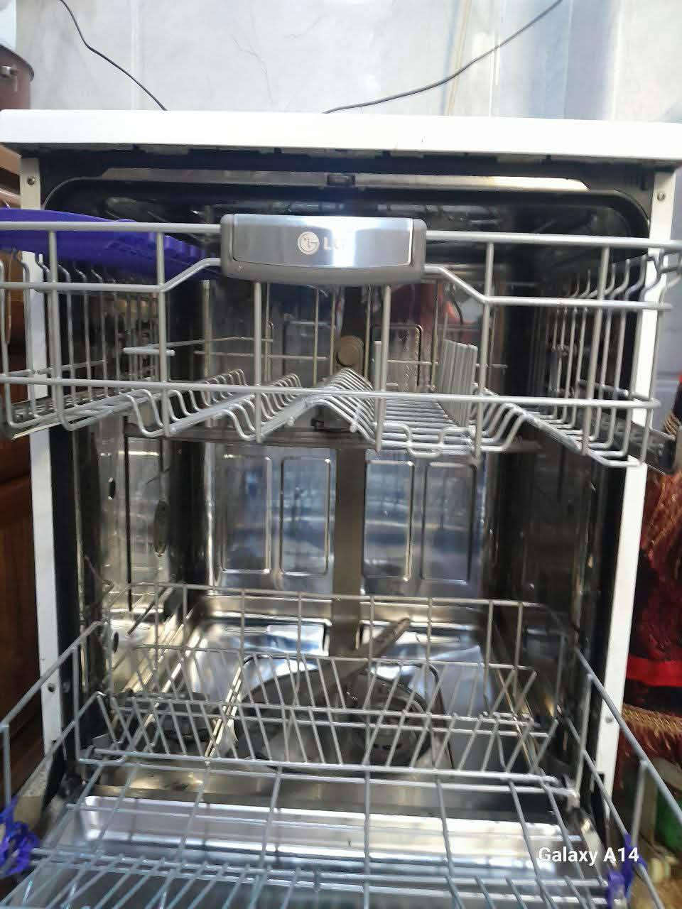 غسالة صحون نوع LG شغالة ونضيفة وبسعر 250 ألف العنوان خي الوحدة


**إذا كنت صاحب هذا الإعلان وتريد حذفه لأي سبب، رجاءا أرسل رسالة إلى الدعم الفني**