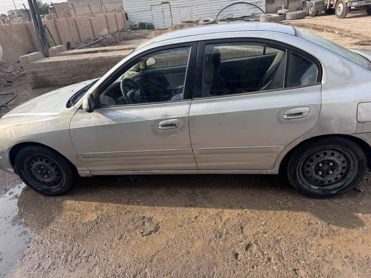 السلام عليكم
للبيع هونداي الانترا وارد امريكي

محرك 2000 كير اوتوماتيك 

موديل 2004   

تبريد شغال 

سنتر لوك شغال 

كهربائيات كلها شغاله 

استفسار اكثر خاص

واسط كوت ناحيه دجيلي


**إذا كنت صاحب هذا الإعلان وتريد حذفه لأي سبب، رجاءا أرسل رسالة إلى الدعم الفني**