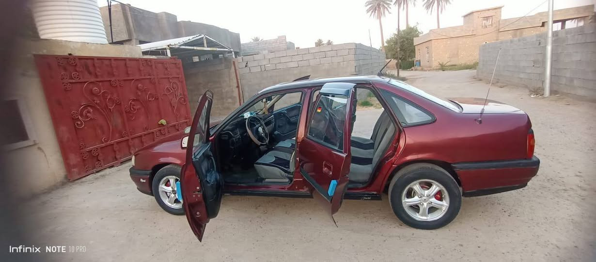 على بركه الله فكترا للبيع موديل 90 رقم انبار انكليزي مشروع وطني سنويه لل 2028 تحويل مباشر محرك 2000 بلادي سياره فول اوتوماتيك كير جديد النمر كله شغاله شرط الاوفر شغال فتحه بلقماره كهربائيات كله شغاله مابيه نقص كلوب تخم تاير جديد مصبوغه جماليه فقط اثر جراد سياره أحله من الصور بعد دواخل وتنته كلش نضيفه  سياره مال جنيه السعر 32 بيه مجال حك الجيه الطيبين المكان الرمادي الجزيره للاتصال ***********
