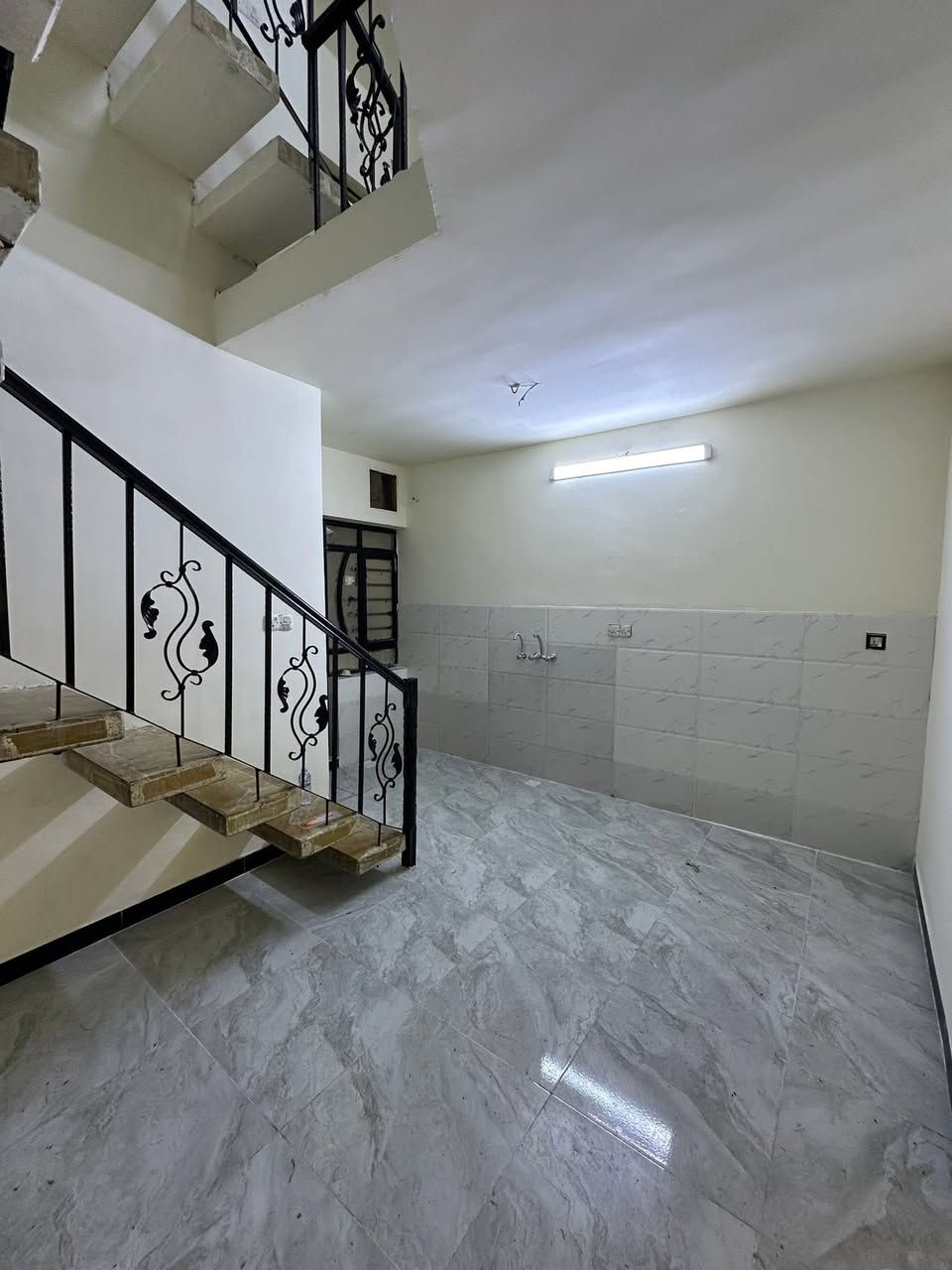 للأيجار في #السيدية 📍
مشتمل مساحه 50 متر جدآ نضيف  🔶

يحتوي مدخلين 2 غرفه نوم وصاله ومطبخ وخدمات عدد 2✔️

الأيجار 800 الف 🔶

الموقع السيدية الضباط📍

______________________________________

للأستفسار اكثر تفضلو بزياره مكتب الطائي للعقار 💎

السيديه شارع المركز عماره شركه السراب للمطابخ ✔️

او الأستفسار ع الارقام ادناه 📞↘️↘️ (متوفر واتساب )📌🔛

***********
