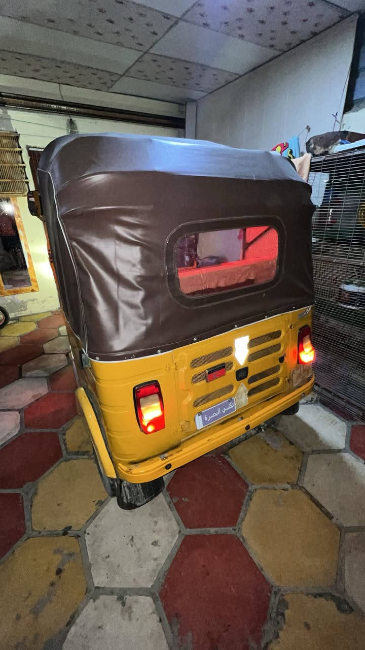 السلام عليكم تكتك للبيع موديل 20 تكتك نضيفه ومرتبه كامله مكمله تطلع بيها كبل للشارع انا معتني بيها ومحافض عليها مكينه مجفته تجفيت شركه واريد ابيع لان اريد اخذ سياره التكتك رقم وسنويه بأسمي ورا العيد استلم للوحات انكليزي رايدها ب٦ ونص رقمي ***********
