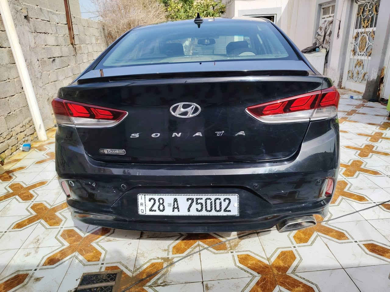 العنوان ديوانيه
للبيع او مراوس حتلو انطي فرق شي بصيط 
راح اشرحلك كلشي ححتى متسألني شبيها 
سوناتا وارد امريكي موديل 2018 رقم انكليزي  محرك 2400 جي دي اي

كير 6نمر تدفئه تبريد تخم‌ تاير جديد
بصمة تشغيل بصمت ابواب
رادار   3وظعيات قياده شاشه كبيره
حساسات خلفيه كامره خلفيه
اشاير مري
السياره حادثه صفحه بالدوسه مأشره بالسونار واني هم مأشرلك عليها تبديل
بابين وجاملغ ونزلتلك صورته مال امريكا 
السوك كلشي بي اخوان وتدرون اخواتها كلهن 130واكثر

السعر 115 وبيها مجال قليل 
واذا مراوس اراوس
العنوان ديوانيه حي الامين الاولى
الاتصال ***********
