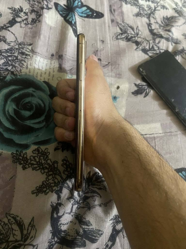 السلام عليكم
اكس ماكس
لون ذهبي
ذاكرته 256
 مبدل بطارية ولباقي كله بلادي
وبي فطر بلضهر وممأثر
لجهاز نضيف وفول
مكاني تكريت القادسية
*********** تكريت, صلاح الدين
