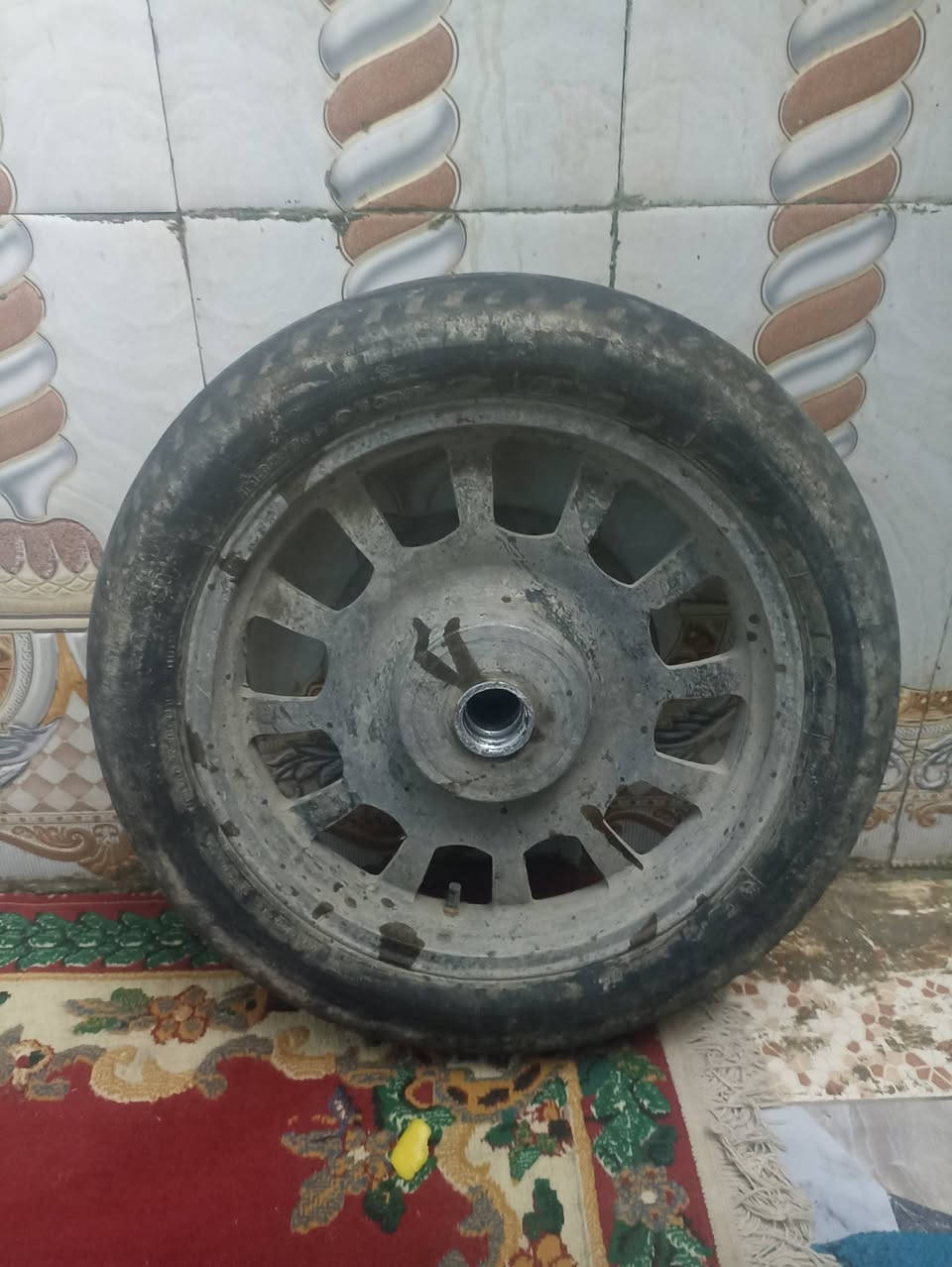 سلام عليكم غراض البيع محرك م200شرط الشغل غيم بمايرضي الله وخذه مكاني قضاء المدينه  فلكت الخاص ***********ملحضه هاذه الرقم مابيه وتساب
