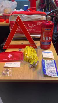 حقيبة طوارئ • طفاية حريق • إسعافات أولية